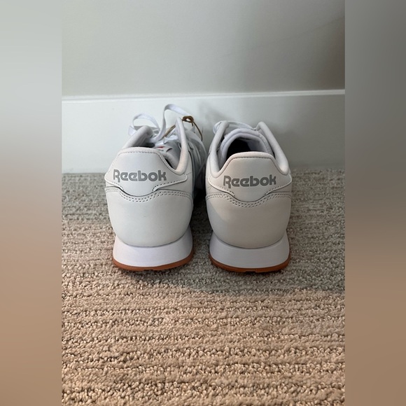 Reebok Classic White Sneakers - Picture 5 of 7